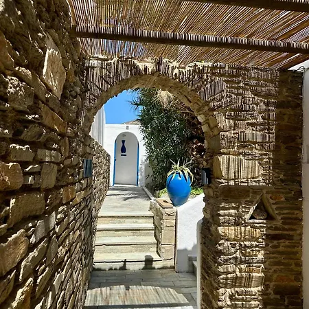 Tinos Zalonis 3*
