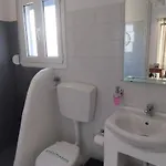 شقة فندقية Tinos Zalonis 3*