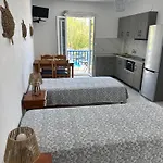 Tinos Zalonis شقة فندقية 3*