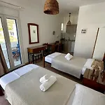 Tinos Zalonis شقة فندقية 3*
