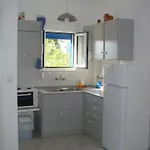 Tinos Zalonis 3*