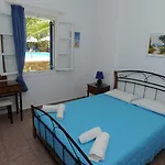 شقة فندقية Tinos Zalonis 3*