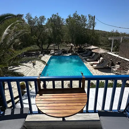 Lägenhetshotell Tinos Zalonis