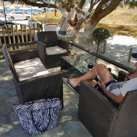 Tinos Zalonis شقة فندقية